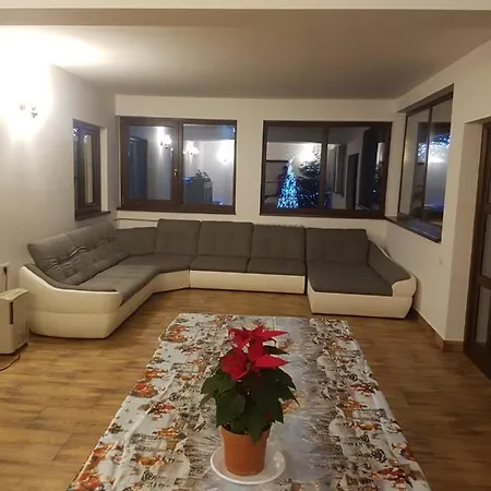 Pensiunea Zorile Tarcaului